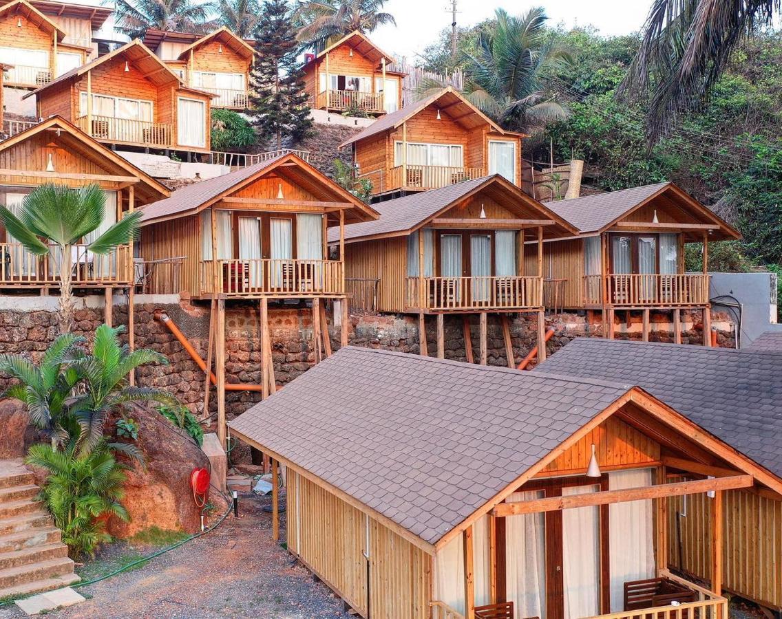 Flamingo Beach Resort GOA Екстериор снимка