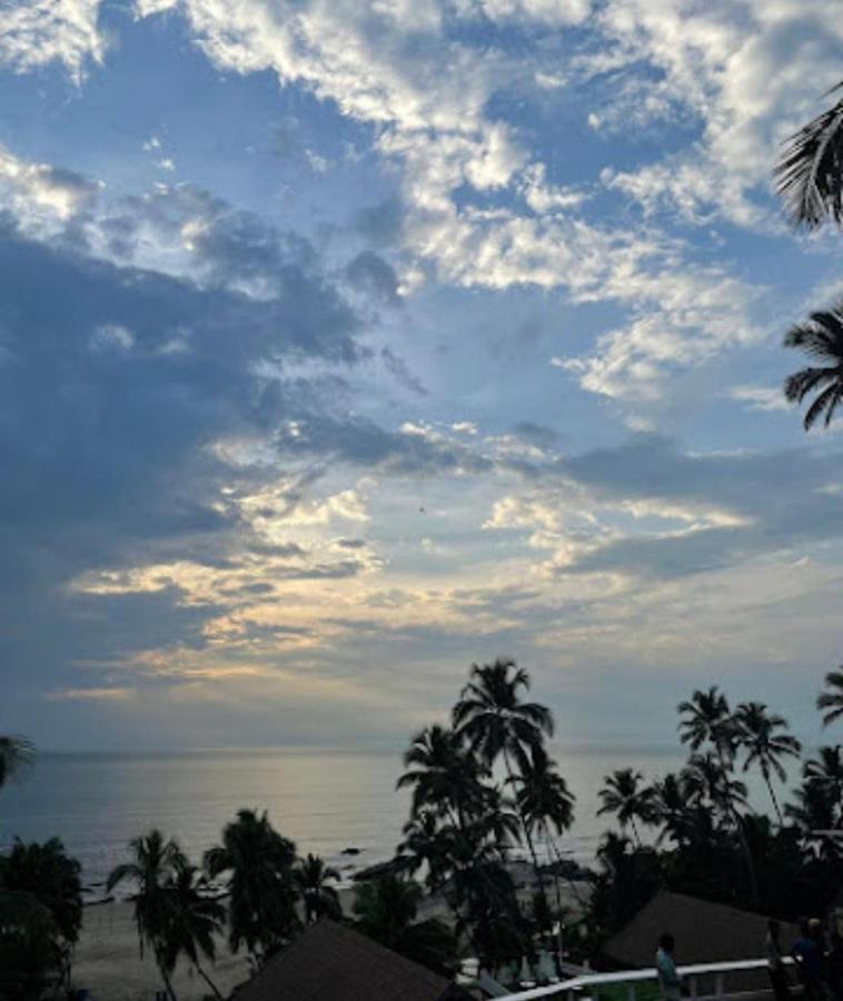Flamingo Beach Resort GOA Екстериор снимка